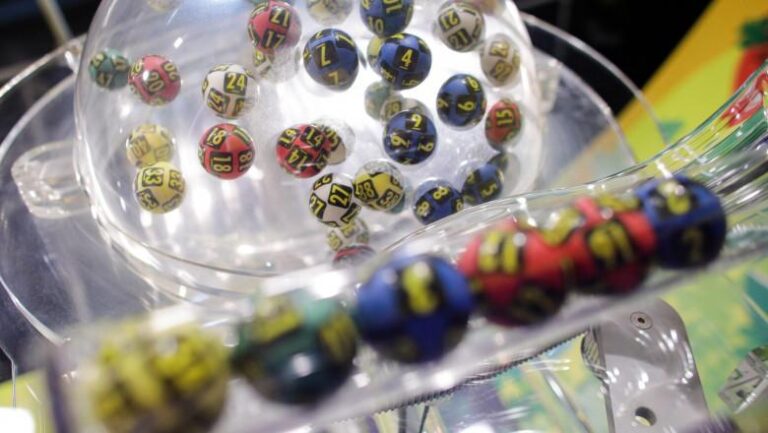 Tragerile LOTO din 24 iulie 2025: Reporturi impresionante la 6/49 și Joker