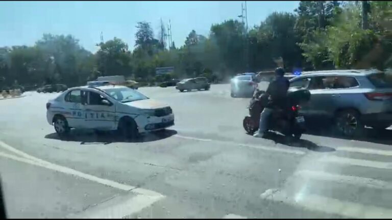Accident rutier cu o autospecială de poliție în București, o polițistă rănită