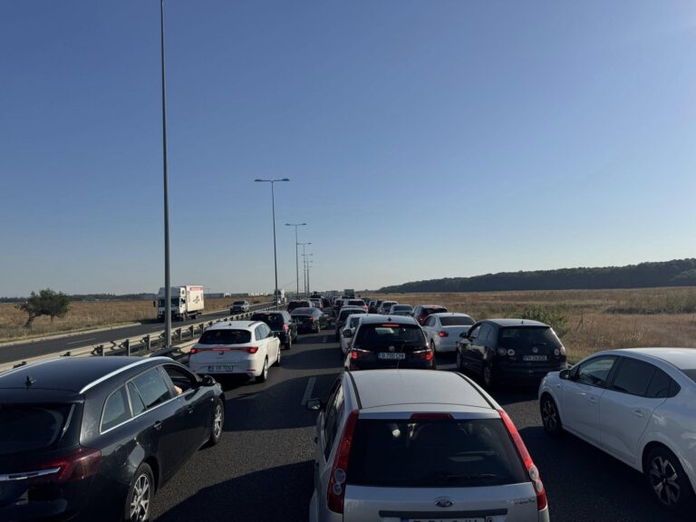 Accident rutier pe A3, vineri dimineață. Traficul a fost suspendat spre Ploiești