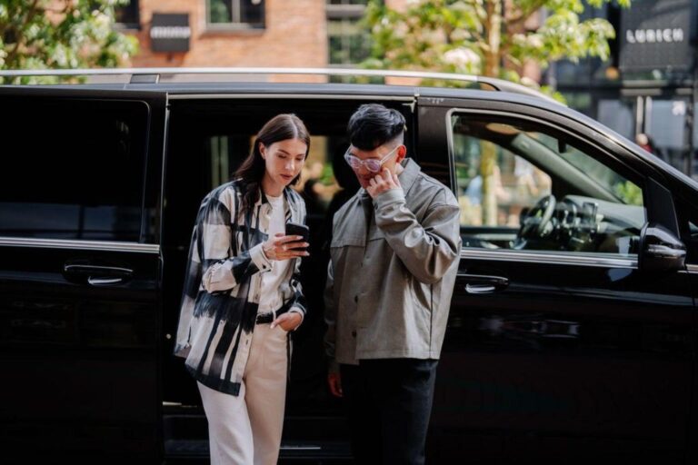 Bolt introduce un nou serviciu de transport XL în București