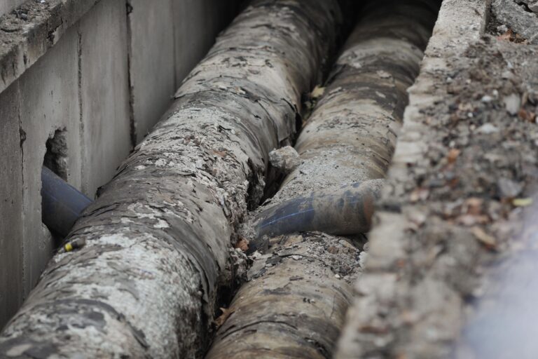 Pierderi alarmante în rețeaua de termoficare: 2,2 milioane de litri pe oră
