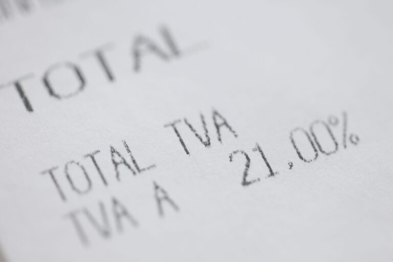 TVA majorat la 21% din iulie, în loc de august, pentru mai multe servicii. Cum se explică situația.