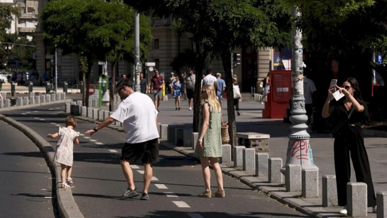 Activități variate la Străzi Deschise în acest weekend pe Calea Victoriei și Calea Griviței