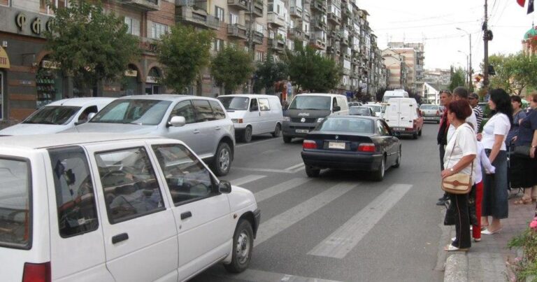 Bucureștiul implementează un program decalat pentru angajații din sectorul public, ca măsură împotriva aglomerației