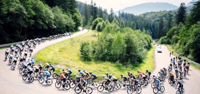 Începe Turul României la ciclism: Cine transmite la tv competiția