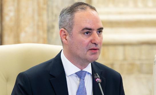 Investițiile americane în România: Domeniile de interes anunțate de ministrul Finanțelor