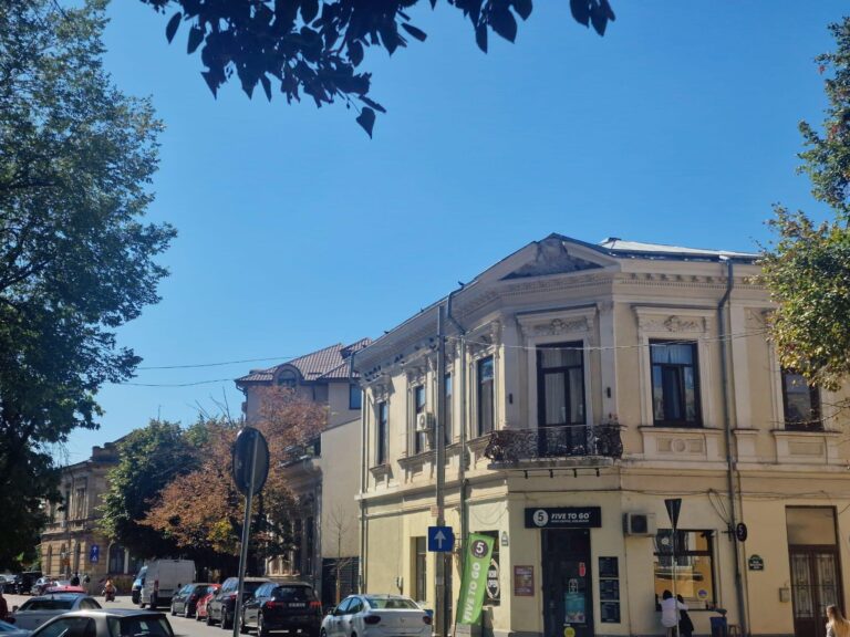 Mahalaua Mântuleasa devine buricul Bucureștiului, în weekend. Vor fi animații și proiecții pe fațadele caselor, tururi ghidate și ceaune cu pastramă