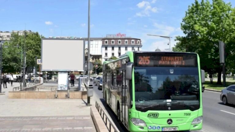 Restricții de trafic în Piața Victoriei