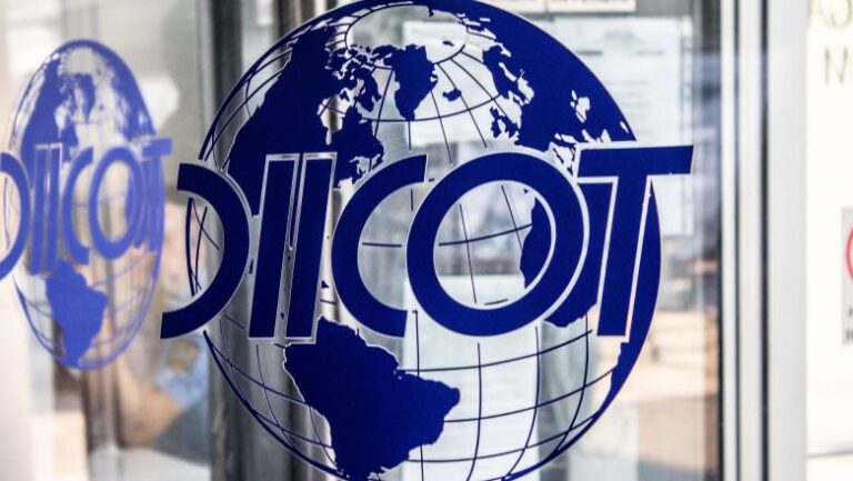 Polițist acuzat de colaborare cu traficanții în Sectorul 5, 20 de reținuți