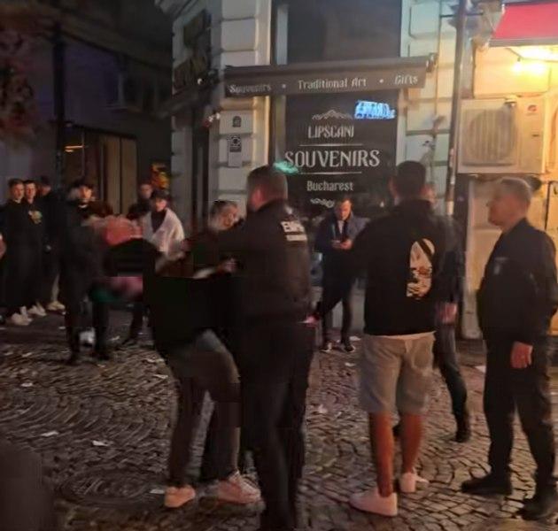 Scandal într-un local din Centrul Vechi al Capitalei. Bătăușii au fost ridicați de polițiști