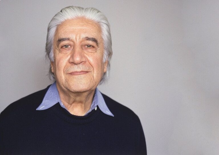 Ce cauta „Cravata Galbenă” in Bucuresti?