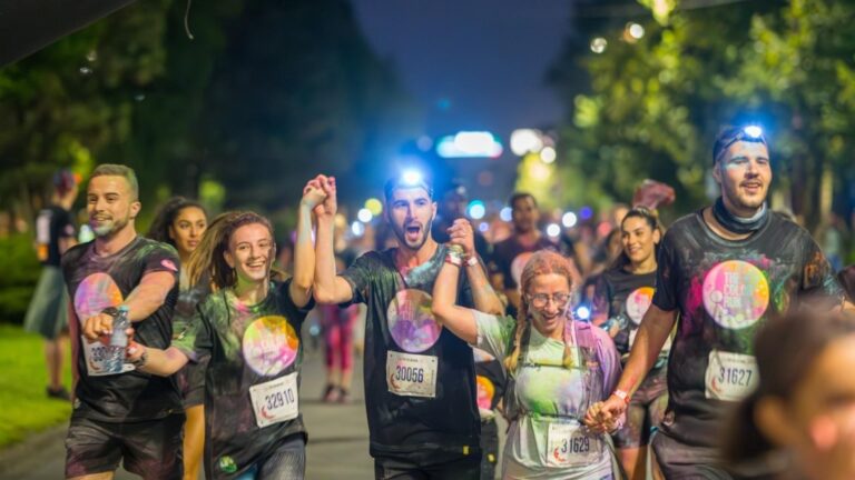 The Color Run Night revine pe Bulevardul Unirii în acest weekend