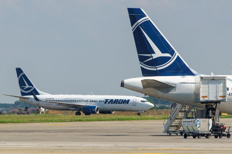 Trei iranieni, prinși cu documente false pe Aeroportul Henri Coandă