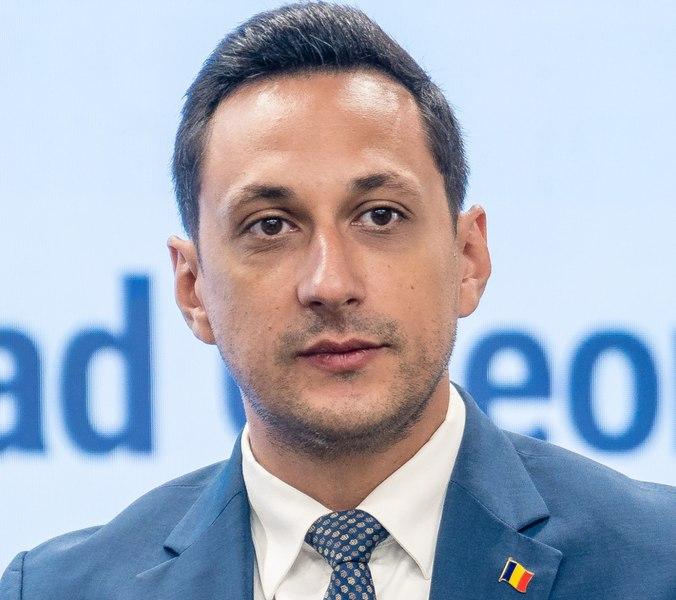 Un fost europarlamentar acuză: „Bucureștiul devine o vacă de muls”