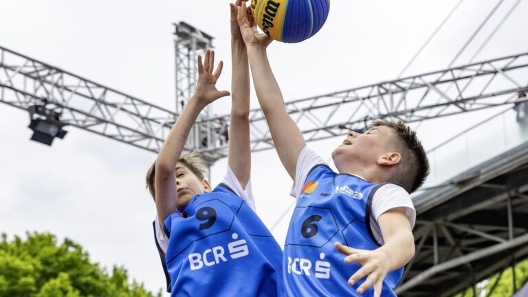 Weekend plin de activități sportive la Sport Arena Streetball în Sectorul 1