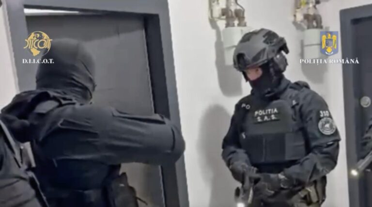 Percheziții DIICOT într-un dosar de trafic de droguri, mită și divulgare de informaţii secrete