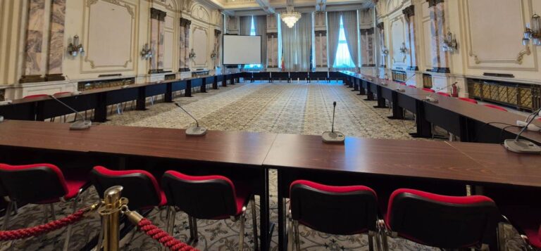 Şedinţă de guvern: suplimentarea bugetului Ministerului Sănătăţii, pe agendă