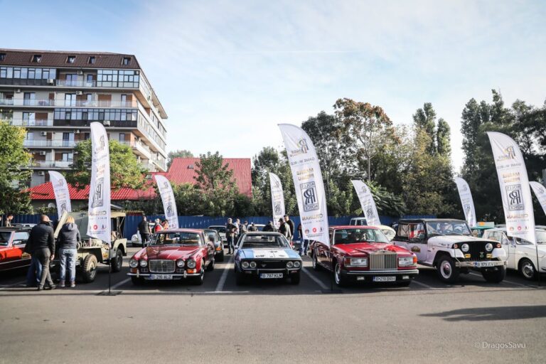 Raliul „Memorial Giurgiu 1904” aduce 70 de automobile de epocă pe străzile Bucureștiului