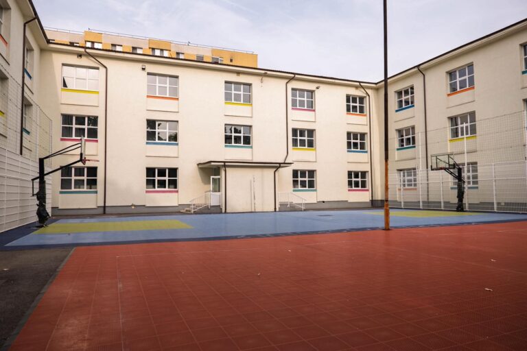 Programul „Școală după Școală” a început la unitățile de învățământ din Sectorul 2. Sunt 18 școli gimnaziale și un liceu înscrise