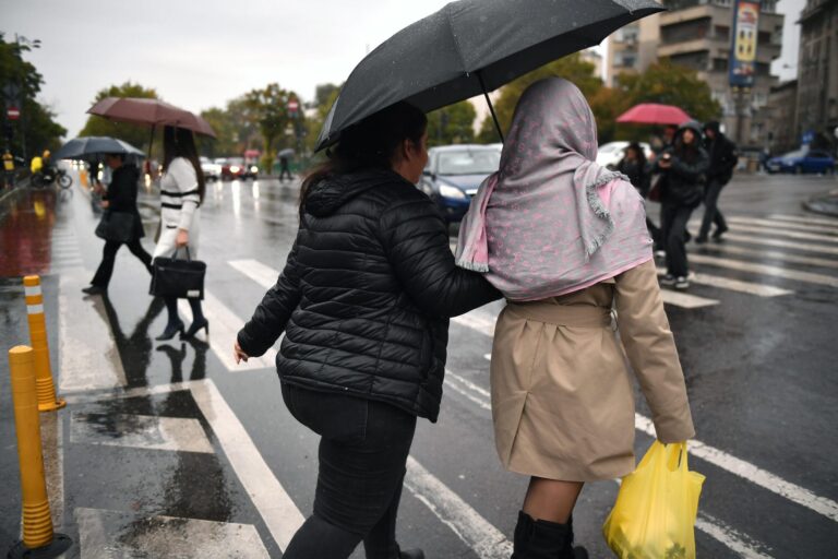 Actualizare METEO | Se răcește vremea în București, posibil să avem și ploi, apoi se încălzește treptat