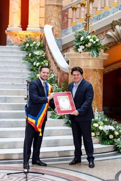Bucureștiul își onorează un mare ambasador: maestrul Cristian Măcelaru
