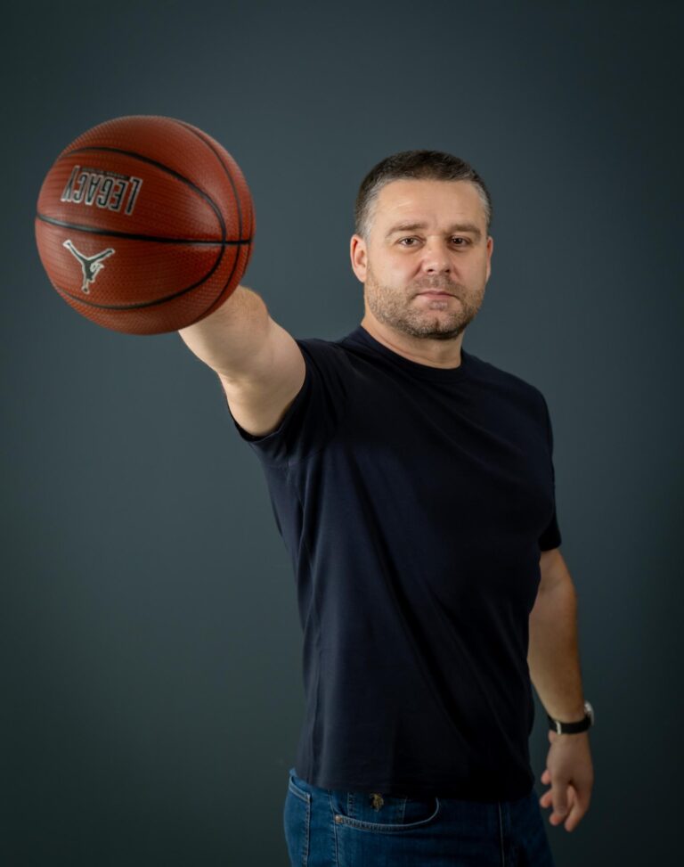 Ciprian Ciucu anunță candidatura pentru Primăria Capitalei: „Nu-mi schimb buletinul, ci mă îndrept spre un alt nivel”