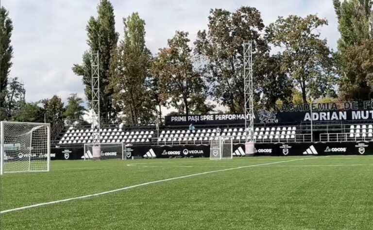 Consiliul Local al Sectorului 2 intenționează să preia gratuit terenul de sport în care Adrian Mutu afirmă că a investit 1,5 milioane de euro