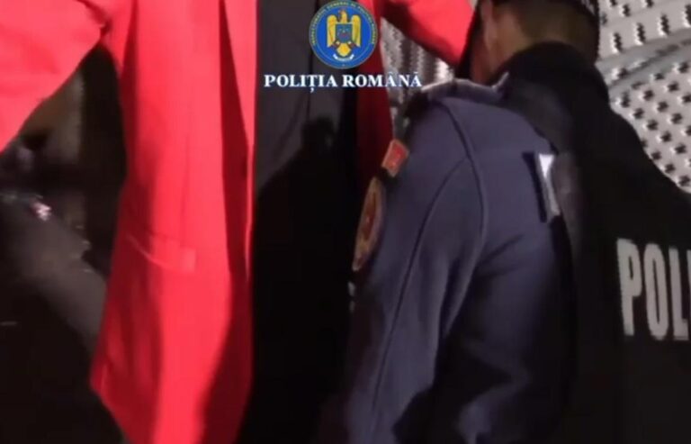 Controale și amenzi la un club din București: Balul Bobocilor cu 1.000 de liceeni, fără respectarea normelor legale