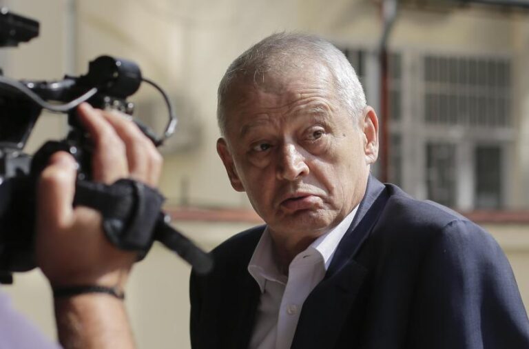 Curtea de Apel analizează cererea lui Oprescu pentru reducerea pedepsei