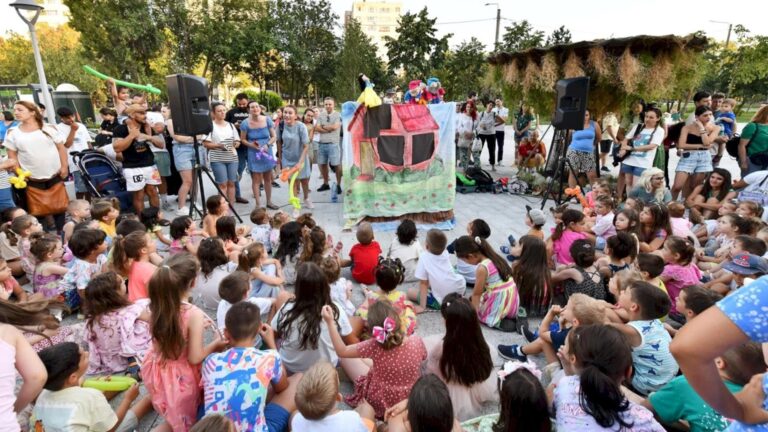 Evenimente surpriză în Sectorul 6: Teatru și concert în Piațeta Favorit, cu intrare liberă
