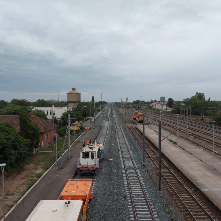 Întârzieri semnificative la trenurile din București din cauza cablurilor tăiate la Ciulnița
