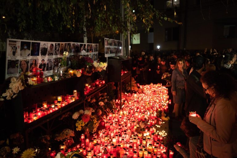 Marș în București pentru victimele incendiului de la Colectiv, la 10 ani de la tragedie