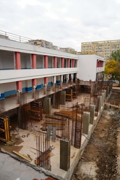 Proiectul de modernizare a Liceului Teoretic „Alexandru Ioan Cuza” progresează rapid