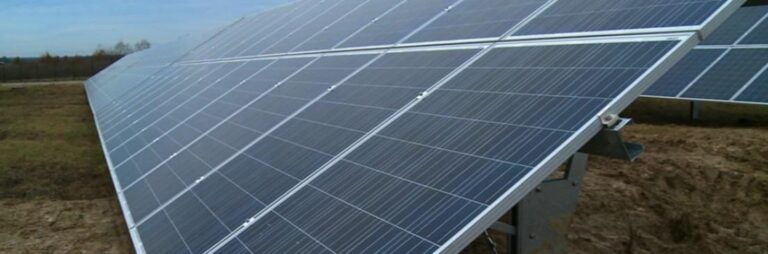 Rețea de evaziune fiscală cu panouri fotovoltaice: ANAF a sesizat Parchetul