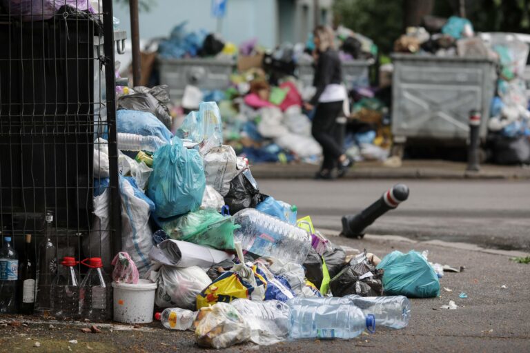 Sector 1 | Romprest consumă lunar 26.000 de litri de motorină pentru colectarea deșeurilor