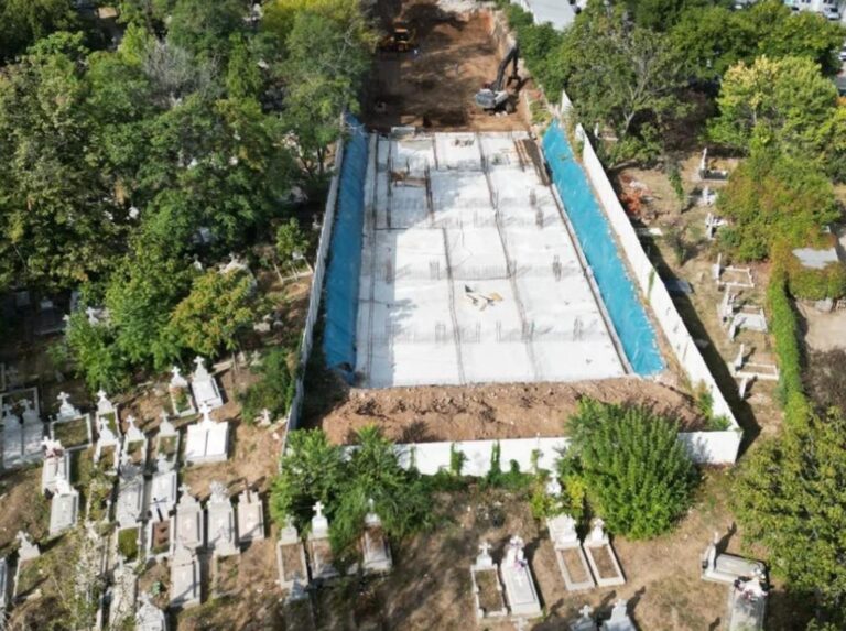 Apartamente cu vedere la viața de apoi – Controverse în jurul unui bloc de 11 etaje în Cimitirul Bellu