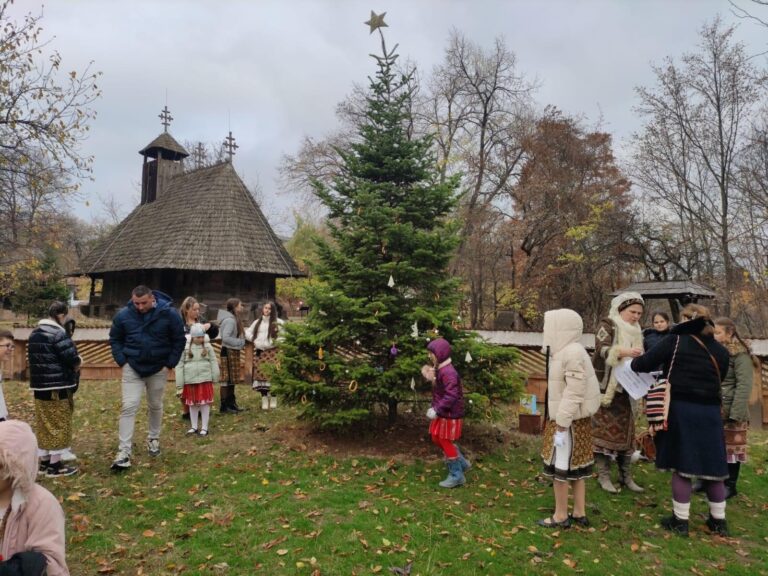 Ateliere de sărbători la Muzeul Satului: „Călător prin tradiții de iarnă”