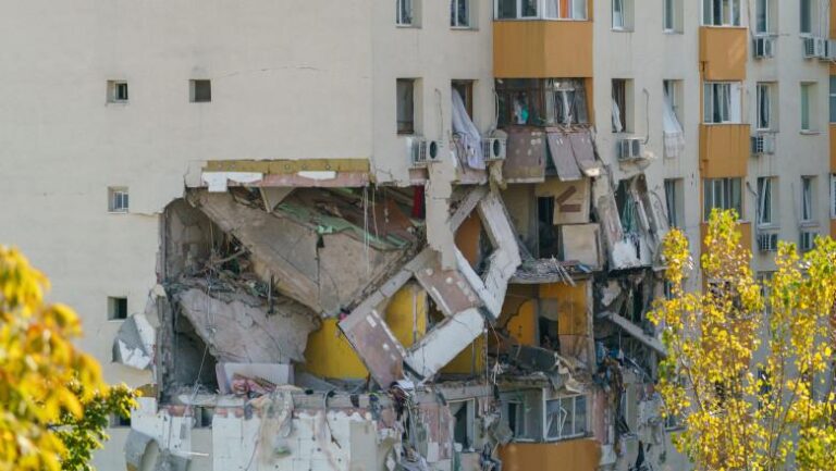 Cei trei angajați arestați preventiv după explozia din Rahova cer să fie eliberați