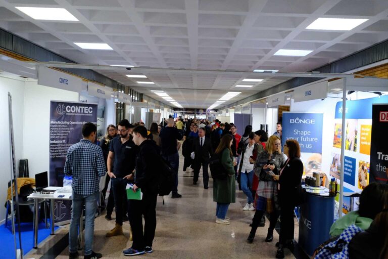 Cel mai mare târg de locuri de muncă pentru absolvenții de inginerie începe la Politehnica