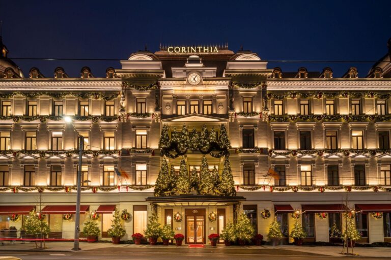 Corinthia Hotel dă startul sărbătorilor de iarnă în București cu primele luminițe de Crăciun