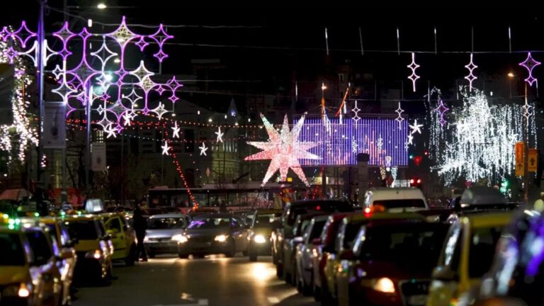 Costurile luminițelor de sărbători din București cresc semnificativ față de anul trecut, cu o singură ofertă depusă la licitație