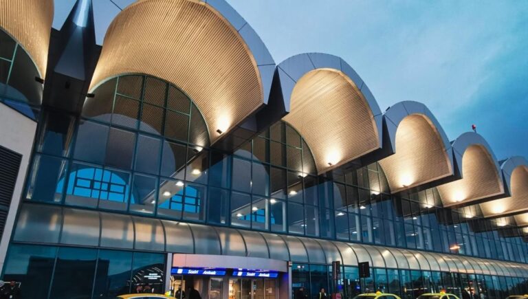 Investiții de 500 de milioane de euro pentru aeroporturile din București