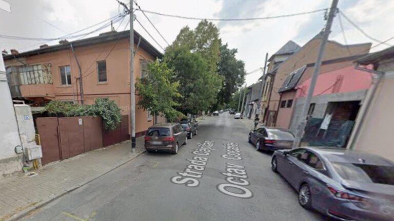 O bucureșteancă se întreabă de ce parcarea de pe Str. Octav Cocărăscu din Sectorul 1 a devenit cu plată
