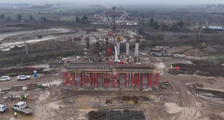 Primul strat de asfalt pe A0 Nord, în cel mai întârziat lot al Autostrăzii București