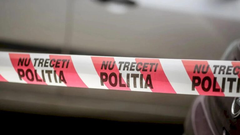 Suspiciune de asasinat în Drumul Taberei, unde un bărbat a fost găsit înjunghiat în apartamentul lui
