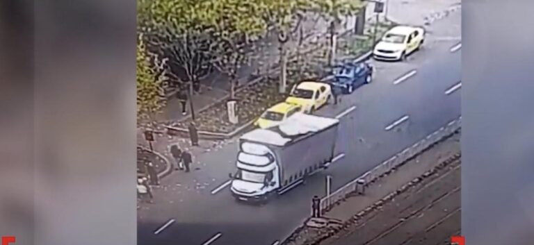 Tragedie pe Bulevardul Camil Ressu: O femeie a decedat după un accident cu un cablu de tramvai