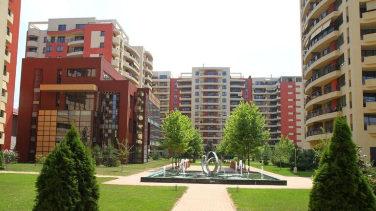 Un avocat din București acumulează datorii de 400.000 de lei la întreținere, fără a plăti timp de 15 ani