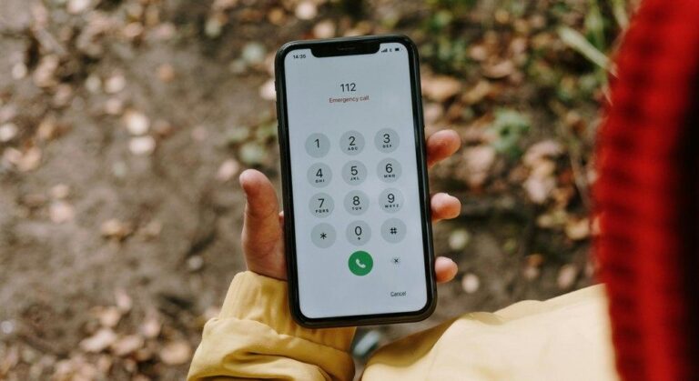 Un elev care chiulea a anunțat la 112 că se îneacă într-un lac. Unde l-a găsit Poliția