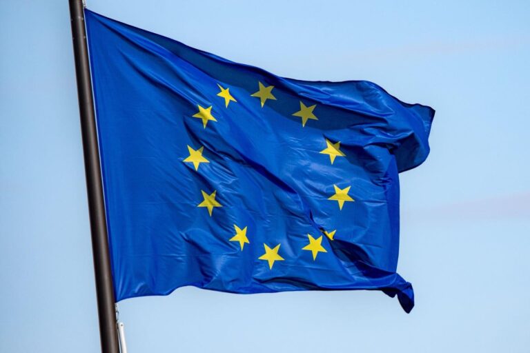 Uniunea Europeană impune reguli mai stricte pentru publicitatea politică. Impactul asupra României și mecanismele de monitorizare