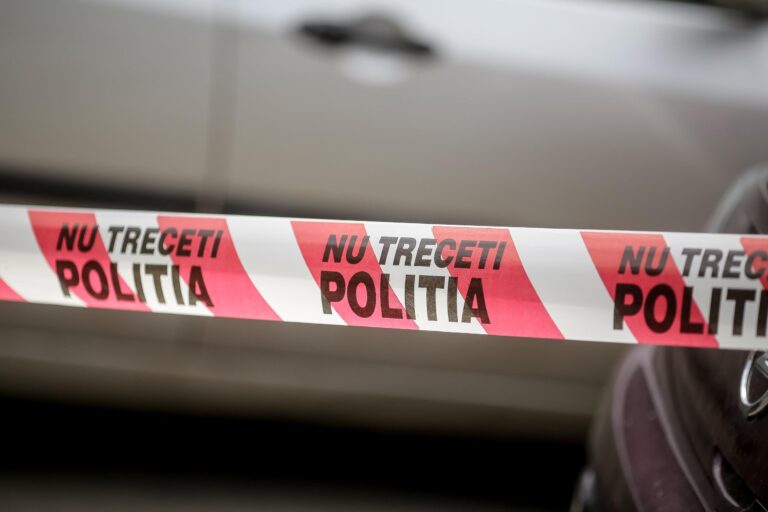 Crimă șocantă în Sectorul 4: Un tânăr de 26 de ani și-a ucis tatăl cu 18 lovituri de cuțit